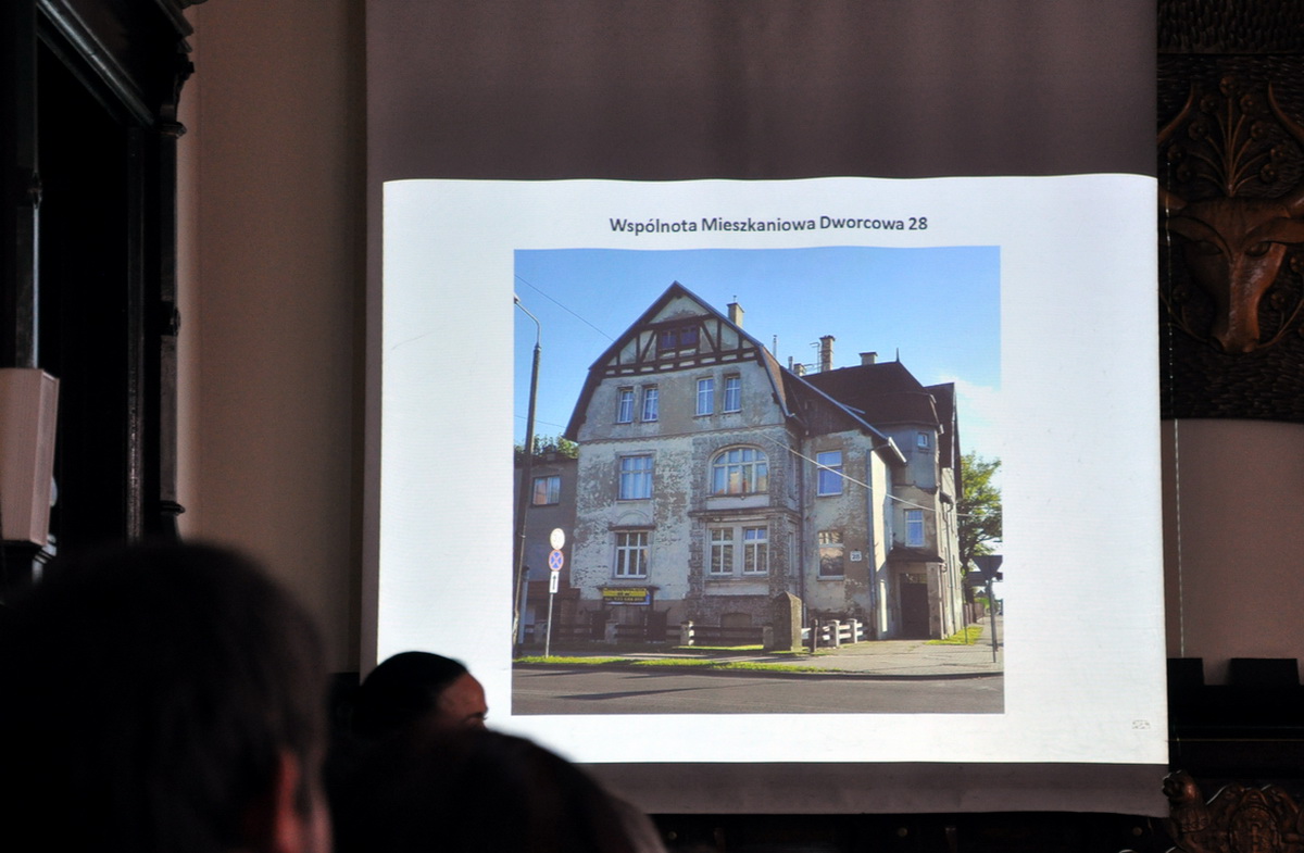 Wiele budynków w Dzielnicy Dworcowej jest zaniedbanych Wiele budynków w Dzielnicy Dworcowej jest zaniedbanych