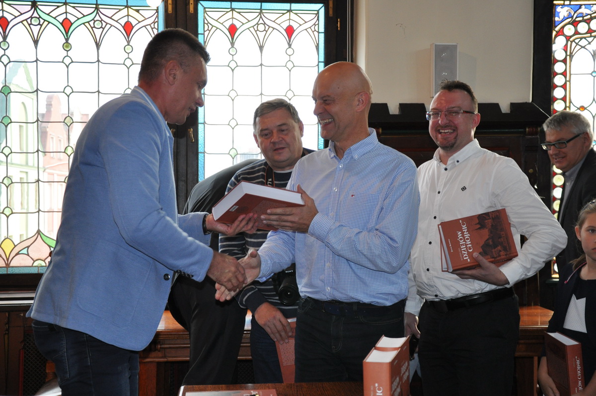 Autografy i uściski. Autografy i uściski.