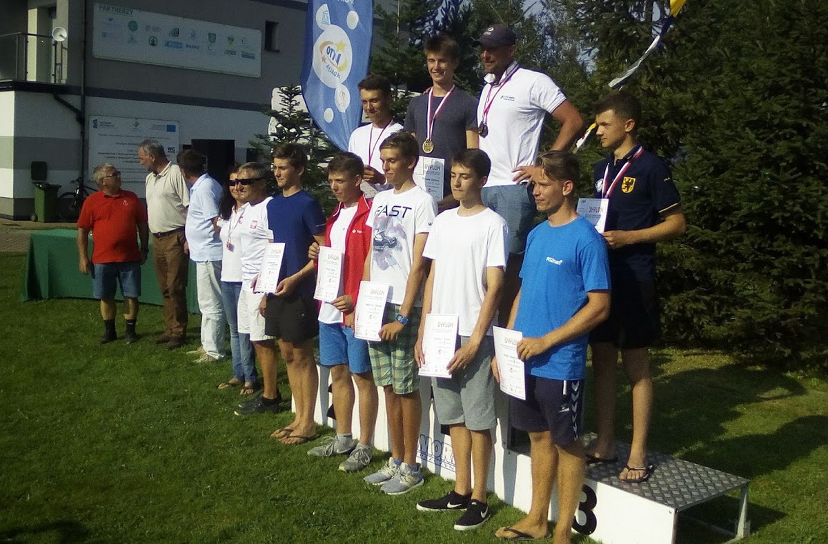 Na najwyższym podium Mateusz Grzempa. Na najwyższym podium Mateusz Grzempa.