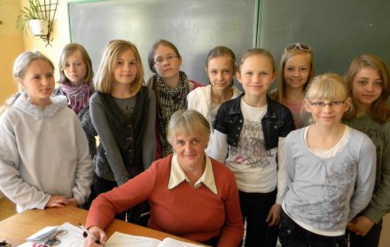 uczennice_z_kola_matem_z_opiekunem.jpg