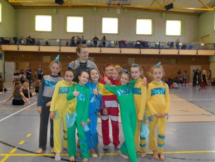 zespol_arabeska_dzieci_debiutowaly_na_festiwalu_w_Lebie.jpg zespol_arabeska_dzieci_debiutowaly_na_festiwalu_w_Lebie.jpg