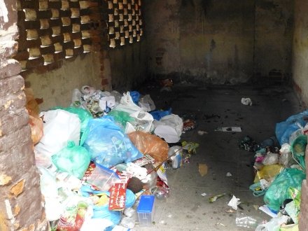 Śmietnik przy ul Łanowej Śmietnik przy ul Łanowej